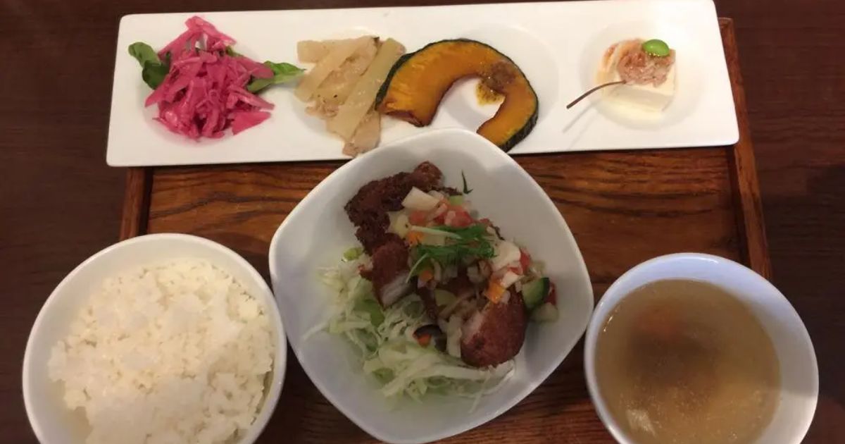 Italian Dining and Cafe DECO（イタリアン ダイニングアンドカフェ