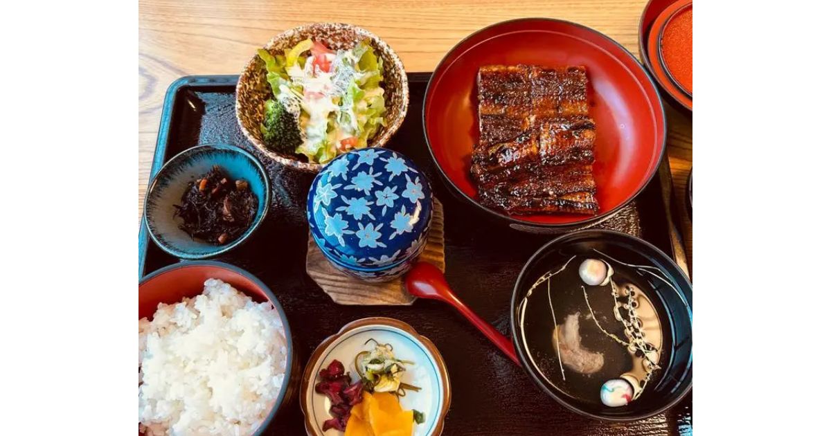 忠 新しい日本料理1、2、3、4 志の島
