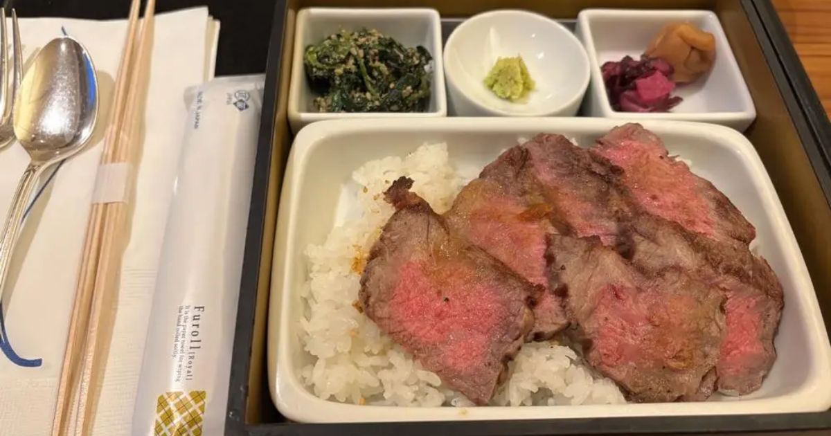 箱根ハイランドホテル ラウンジ 箱根 カフェ Retty