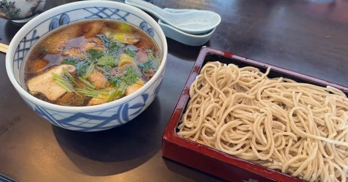 蕎麦屋 もりせいろ へぎ目
