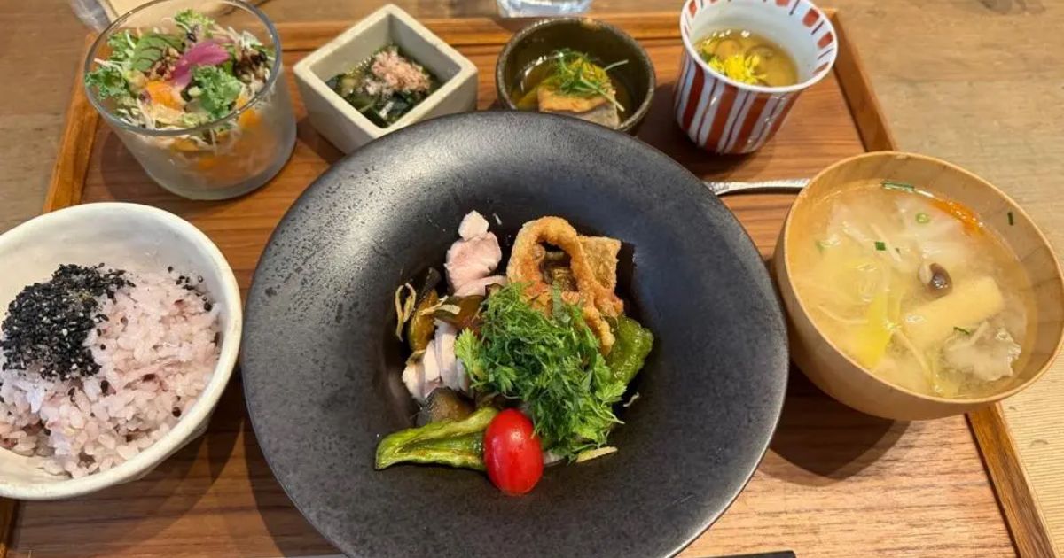 ウカ ファーム テーブル（岸和田/自然食） - Retty（レッティ）