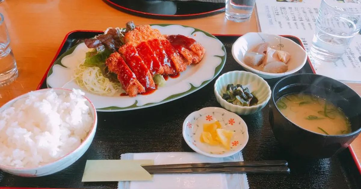 レストラン・カフェの基本洋食メニュー—人気の料理と作り方 洋食メニュー】人気の味レシピ50選！定番から本格までご紹介の