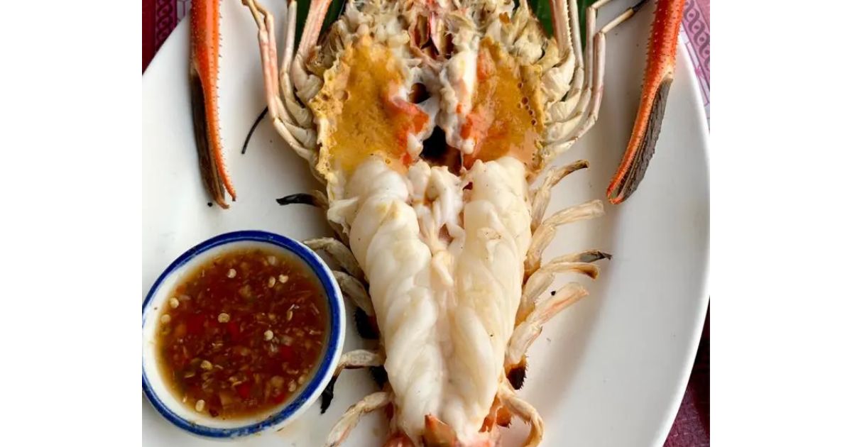 Pae Krung Kao แพกรุงเก่าภัตตาคาร（チャオプラヤ川（東岸
