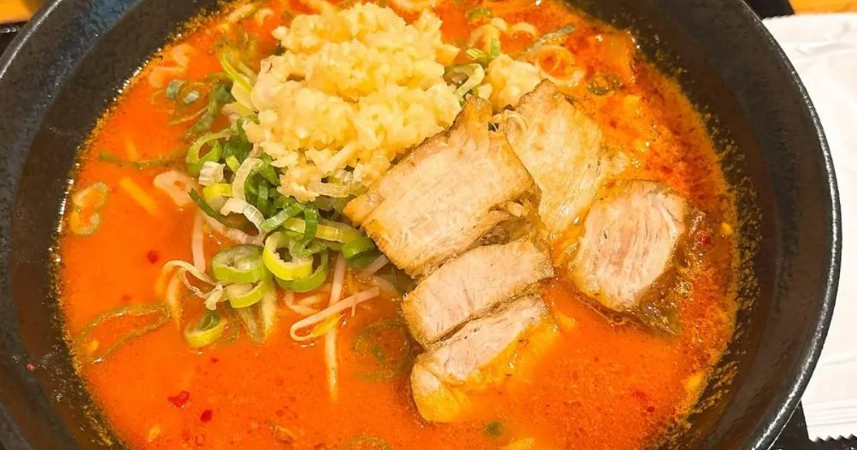 ラーメン 小倉北区】すっきり豚骨の「みちくさらーめん Kentaro」 オム