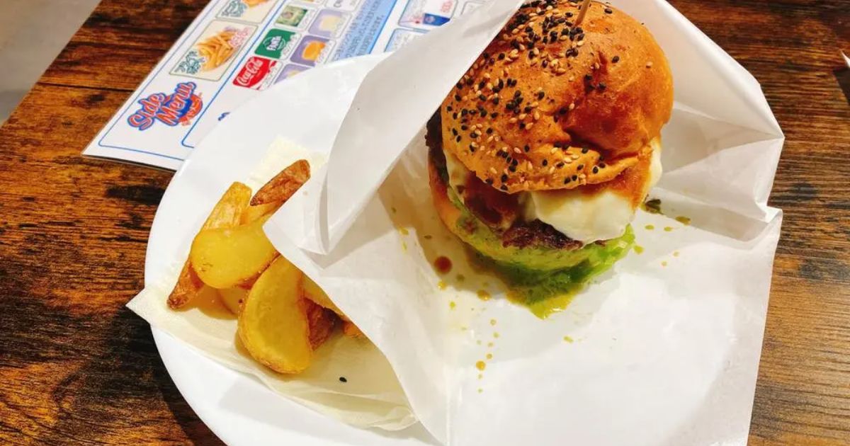 ハンバーガーとパフェのお店 Trippy（津山/ハンバーガー） - Retty