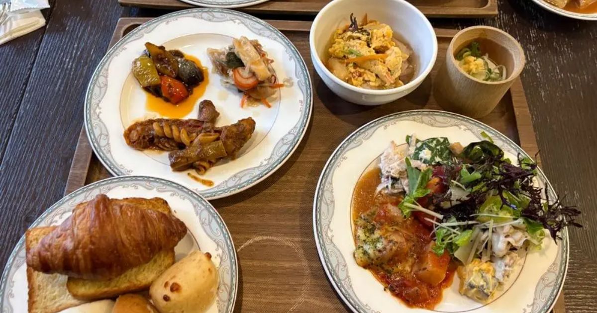 ブッフェダイニング スワン 金沢白鳥路 ホテル山楽（金沢/朝食