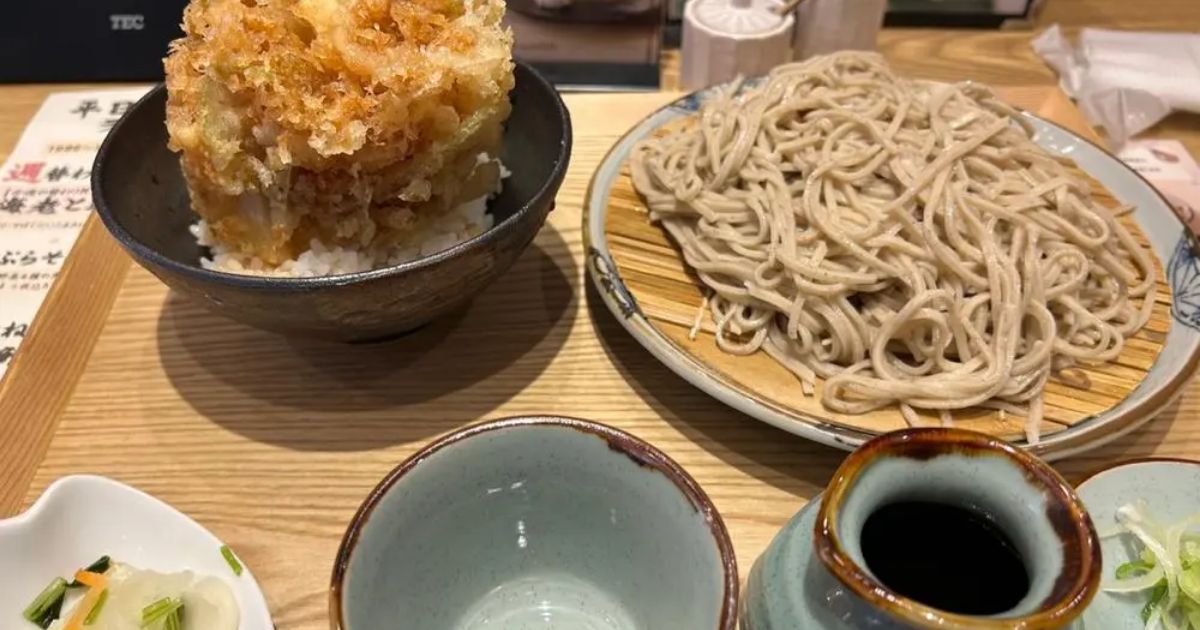 【手打蕎麦道具】そば揚げ 麺揚げ ステンレス・木製ストレーナー 蕎麦屋 うどん屋 そばと四季揚げ 八兆庵 県庁前店（金沢/そば（蕎麦）） - Retty